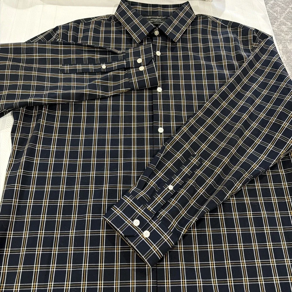 Banana Republic Mens XL Slim Fit Wrinkle Resistant Plaid Button Down Shirt Navy